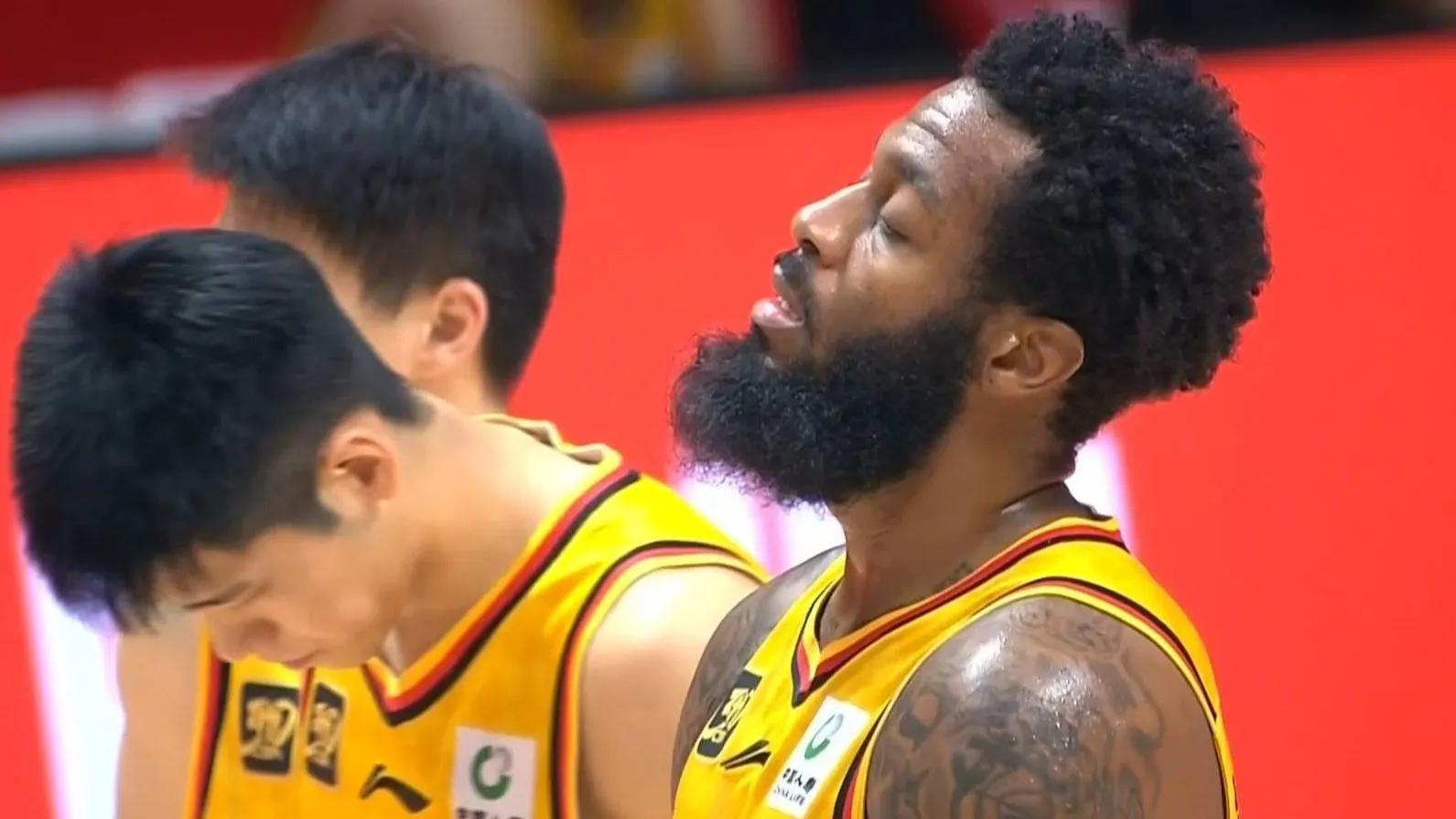 江苏队不敌辽宁，遭遇三连败的简单介绍