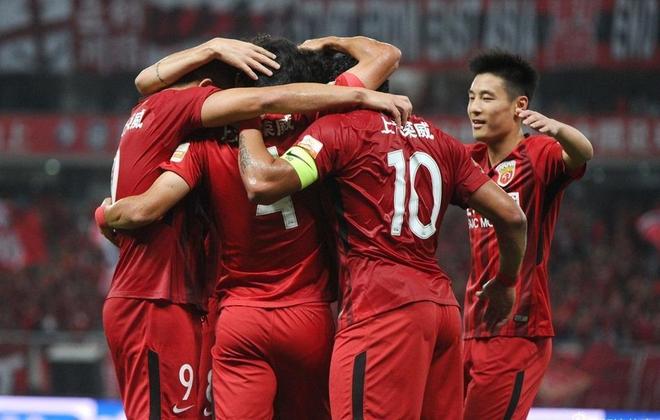 关于广州富力大胜对手，冲刺中超榜首位置气势如虹的信息