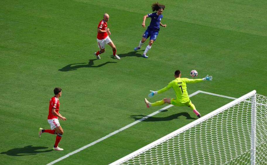 关于欧预赛战况激烈，多场比赛产生意外的信息