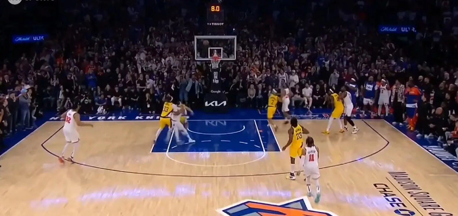 开云体育官方登录入口-实力悬殊对决，球队克服困难争取进球