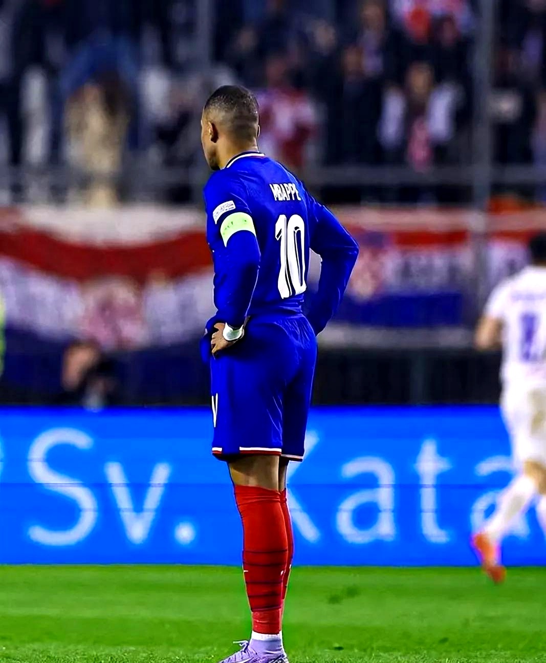 关于法国球员因伤缺席下一场比赛的信息