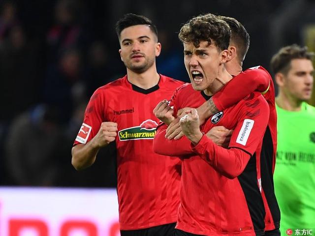 开云体育网页版登录入口-弗莱堡客场拿分，终结汉诺威的连胜纪录