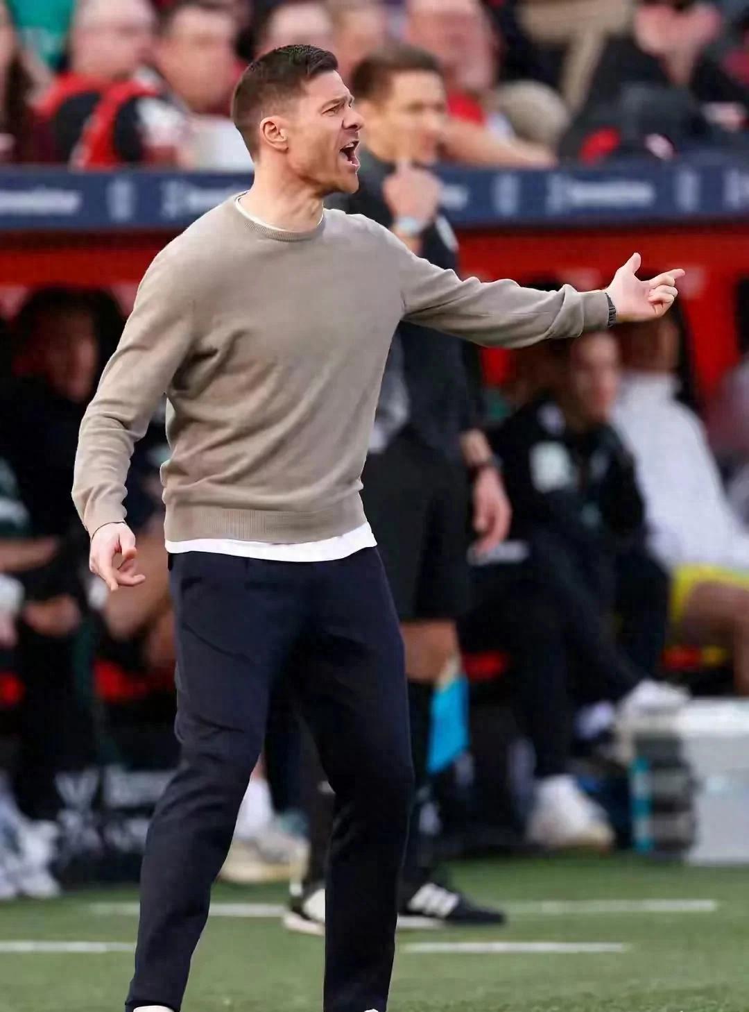 开云体育app-勒沃库森球员表现神勇，上演惊险逆转的简单介绍